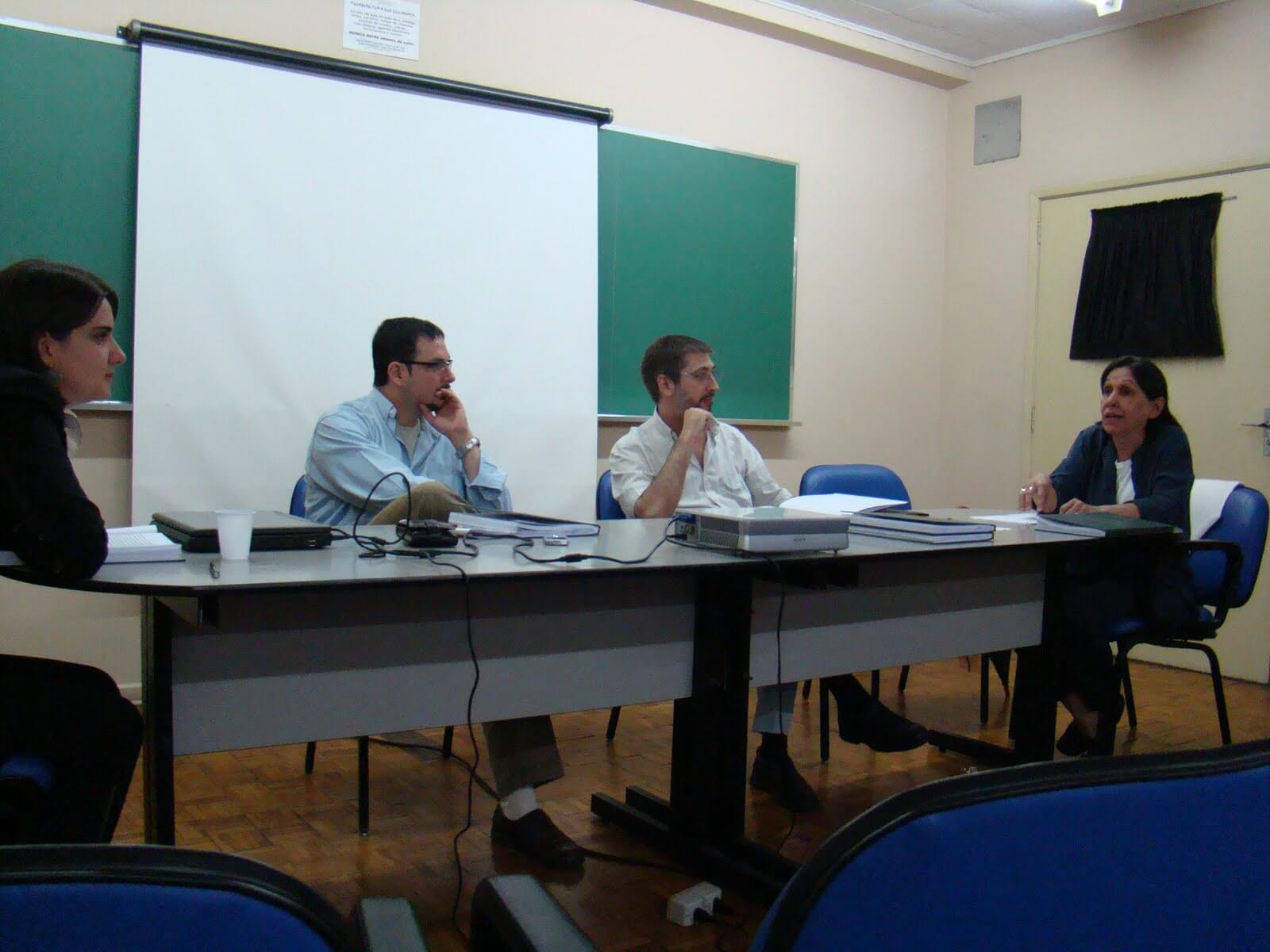 Defesa da dissertação de mestrado de Lívia em 2008